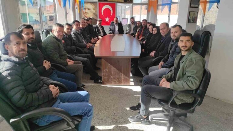 AK Parti Kula’dan Selendi’ye ziyaret