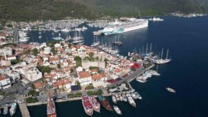Marmaris turizmi sezona dolulukla veda ediyor