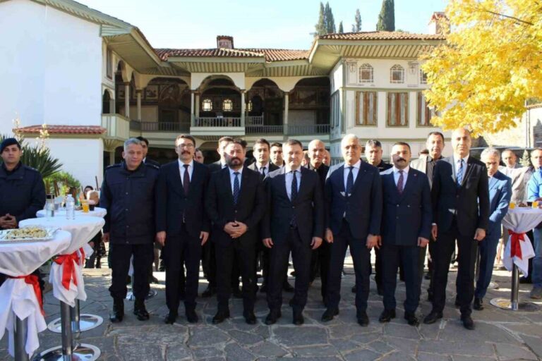 Hükümlülerin el emeği göz nuru ürünleri görücüye çıktı