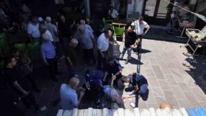 Kalp krizinden ölen arkadaşının cenazesinde kalp krizi geçirdi