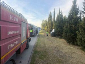 Aydın’da otomobil devrildi: 2 yaralı